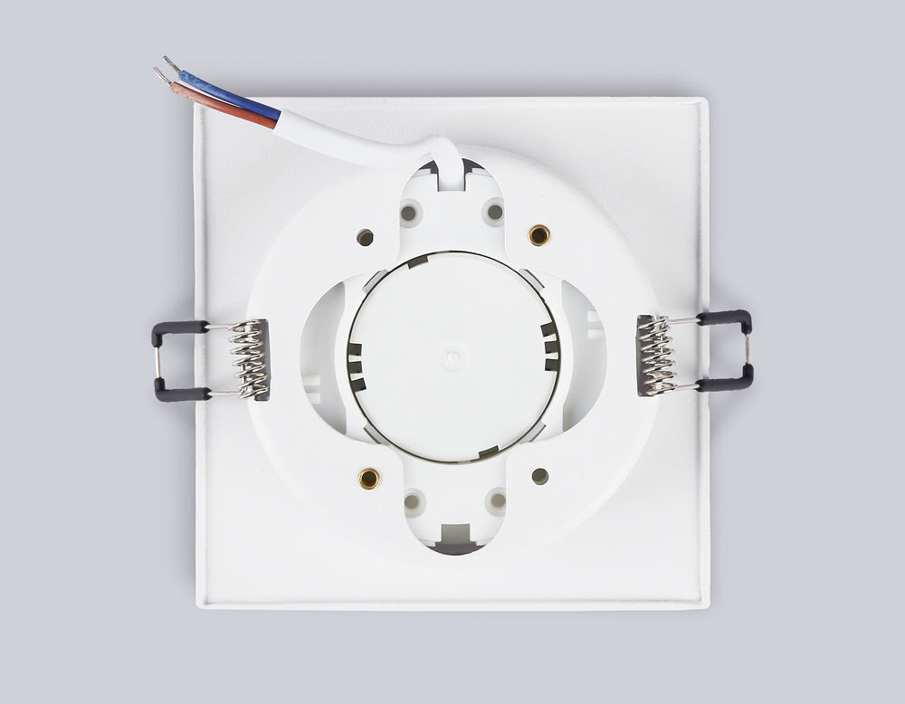 TN6709 WH белый IP44 GX53 max 15W 105*105*45