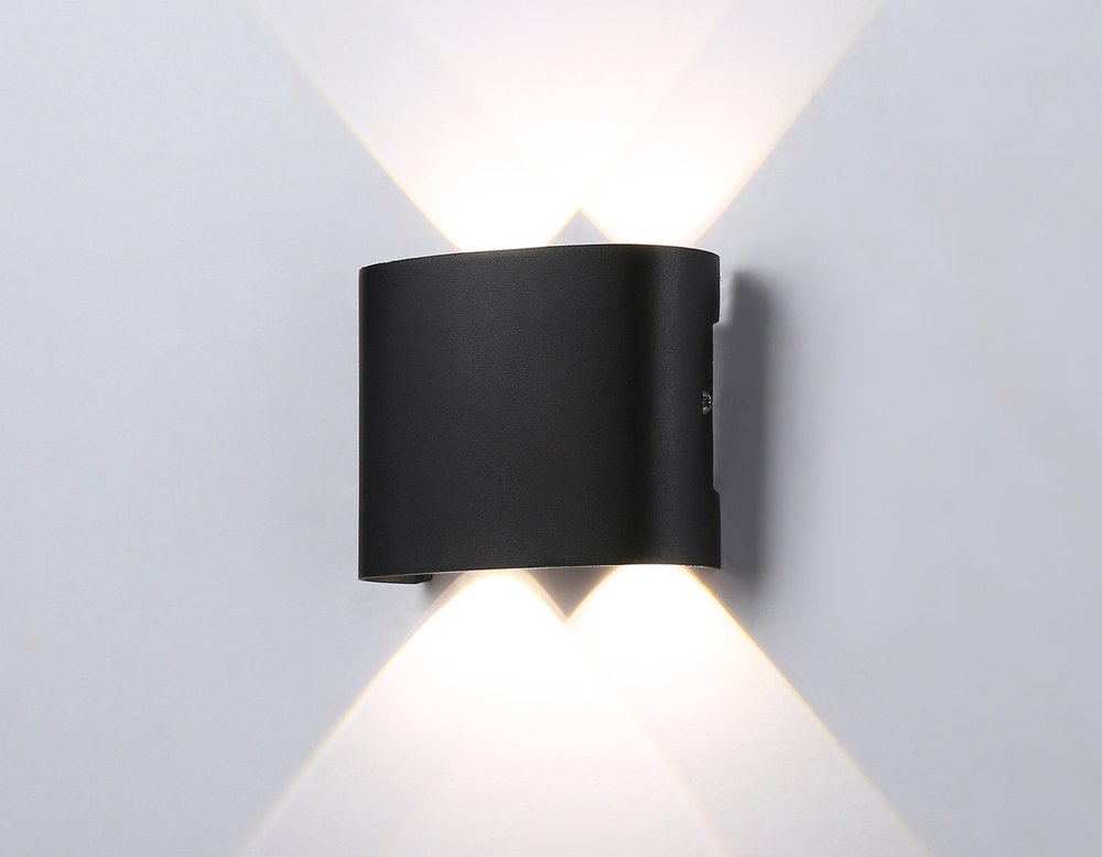 ST4452/4 BK черный IP65 LED 4200K 4W 106*80*37