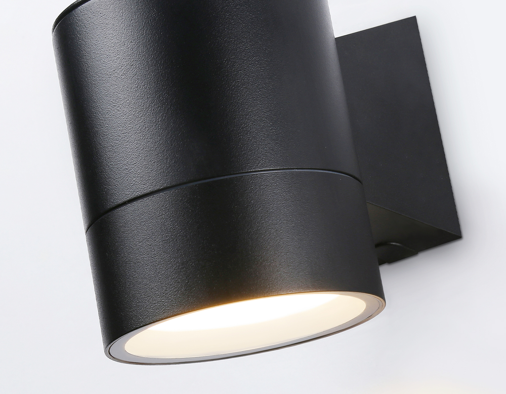 ST3302 BK черный IP54 GX53 max 15W 115*90*140