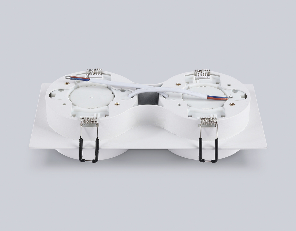 TN6711/2 WH белый IP44 GX53/2 max 15W 210*105*45