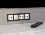 MA112110 Комплект механизма компьютерной двойной розетки RJ-45 с автоматической защитной шторкой ALFA Белый глянец QUANT (AP1121, VM189)