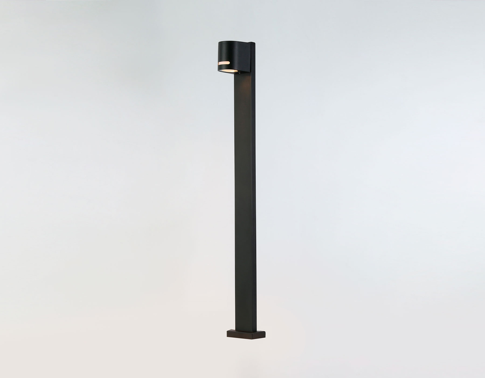 ST3754 BK черный IP54 GU10 max 35W 136*105*800