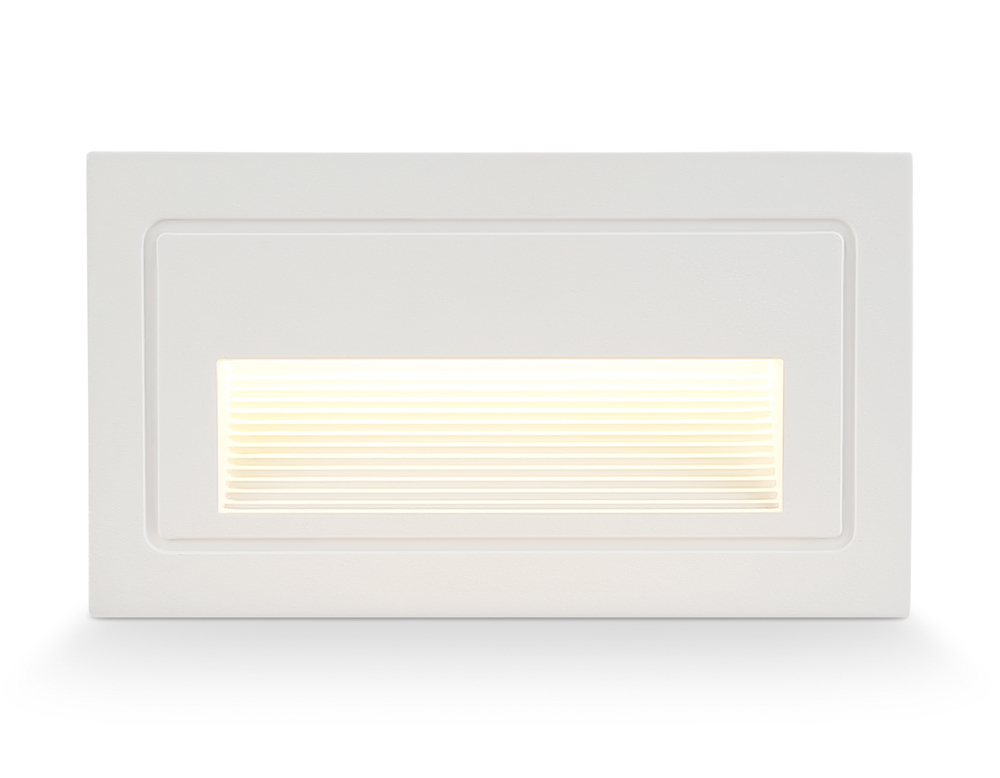 ST8222 WH белый IP65 LED 3000K 3W 102*58*52