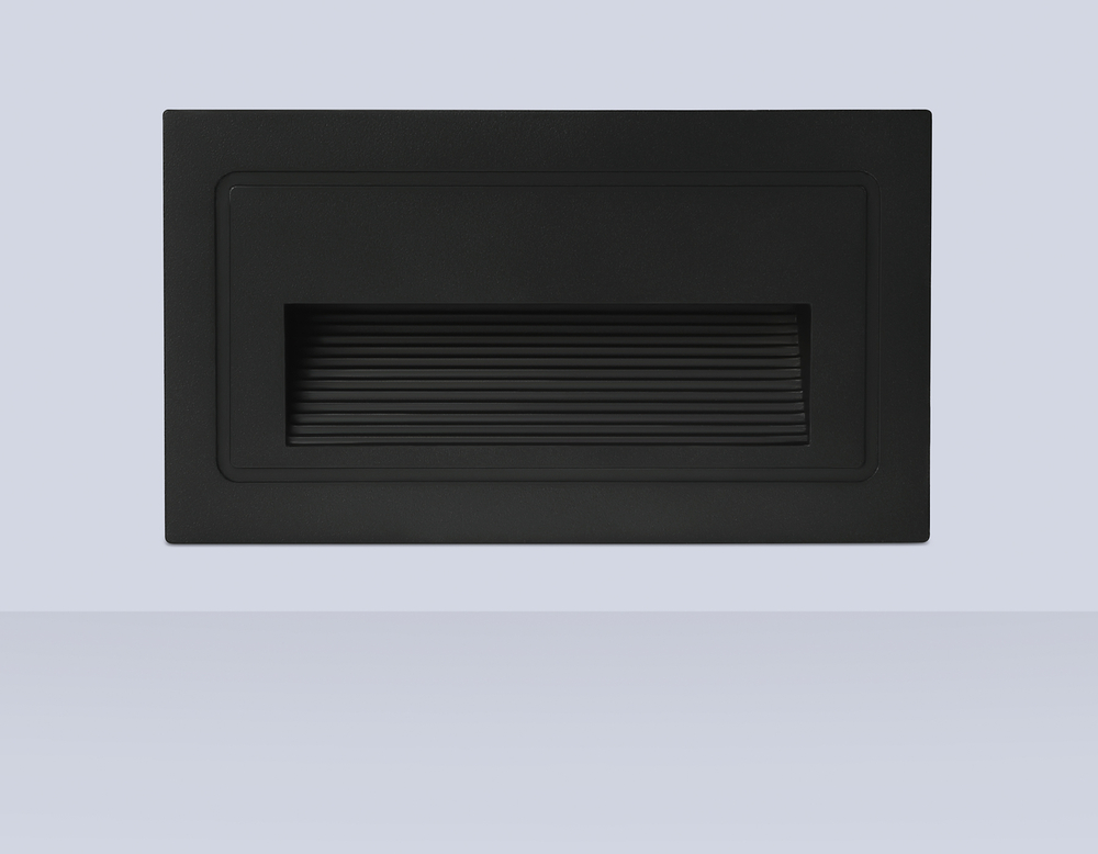 ST8223 BK черный IP65 LED 3000K 3W 102*58*52