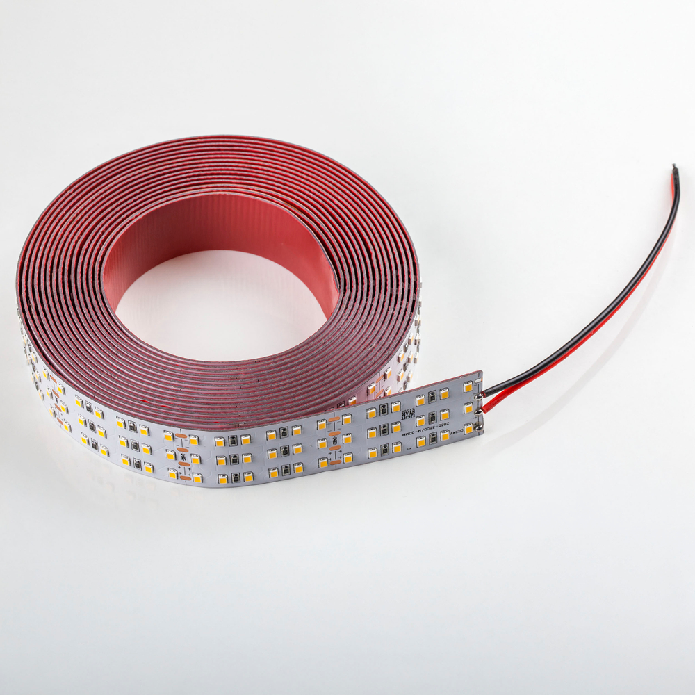 423004 Лента LIGHTSTAR LED 24V 44W 360leds/M 3000LM/M 4000K IP20 1шт = 5м