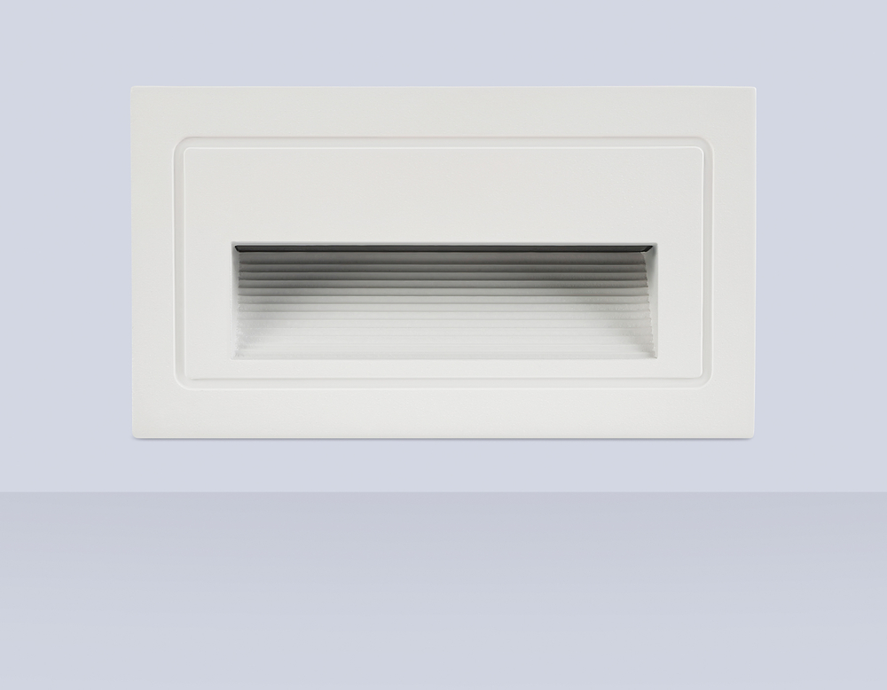 ST8222 WH белый IP65 LED 3000K 3W 102*58*52