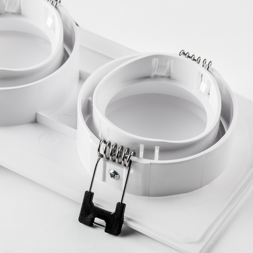 012826 Рамка (светильник) PVC д/LED-модулей 941хх и LED-ламп D50мм PIANO 2x QUAD БЕЛЫЙ IP65