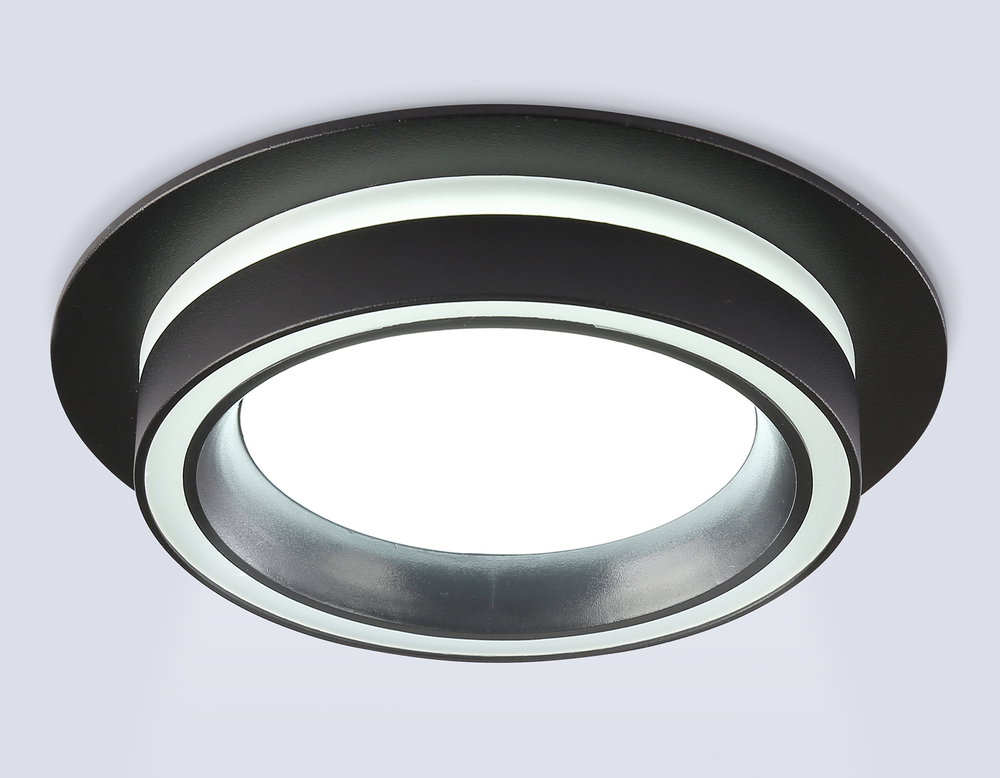 TU5210 BK черный IP20 GX70 D150*52