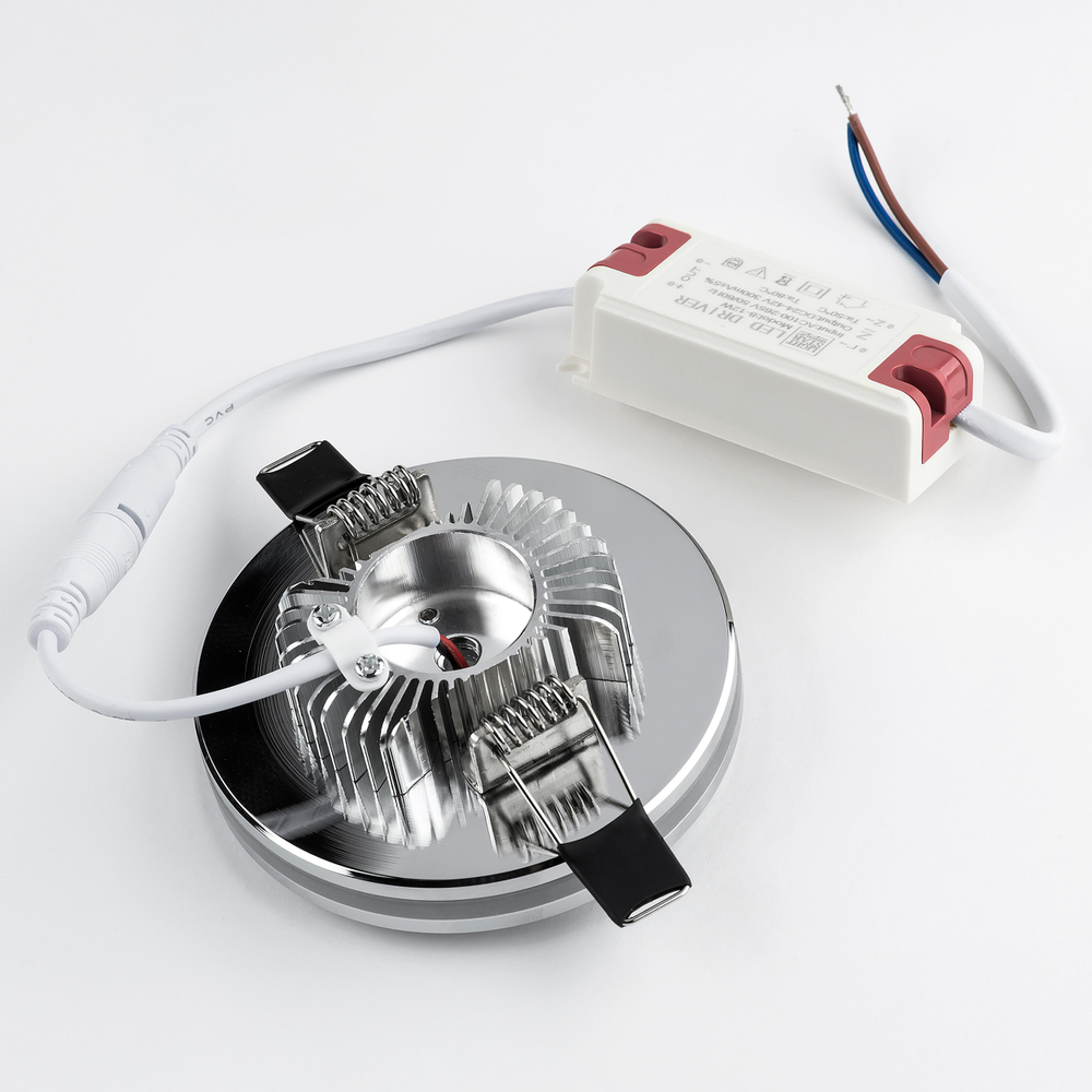 070262 Светильник MATURO LED 9W 730LM ХРОМ/МАТОВЫЙ 3000K