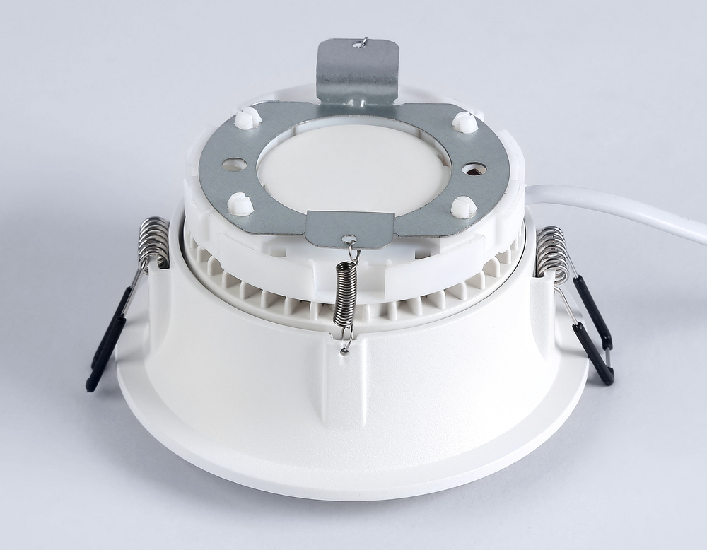 TN6751 WH белый IP44 GX53 max 15W D105*33