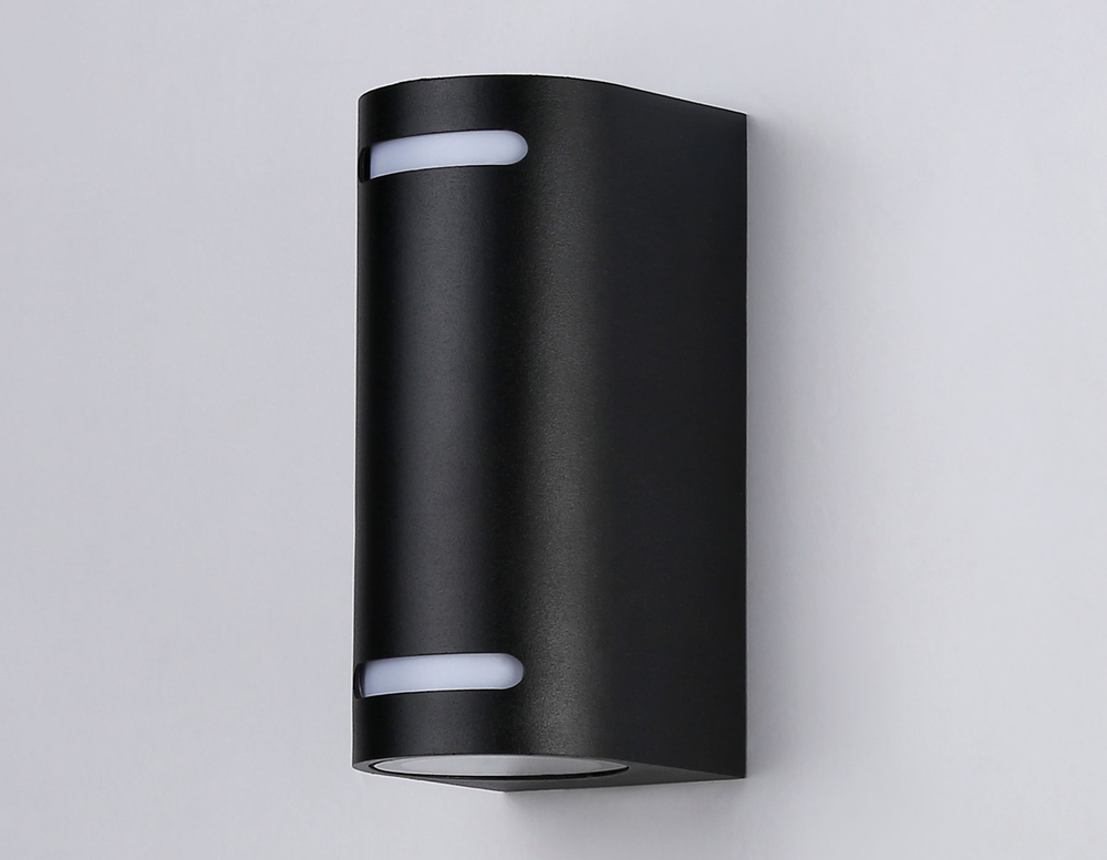 ST3744/2 BK черный IP54 GU10/2 max 35W 150*68*92