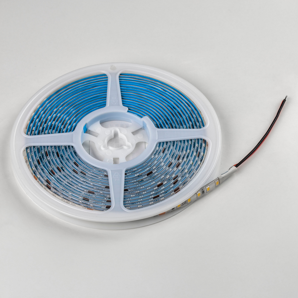 420854 Лента LIGHTSTAR LED 24V 12W 120leds/M 1500LM/M 4000K IP65 1 шт = 5м