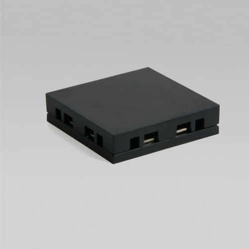 Купить Четырёхсторонний соединитель для накладного шинопровода Flat Magnetic 85003/00