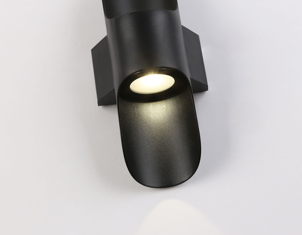 ST4535 BK черный LED 4200K 8W IP54 220*66*100