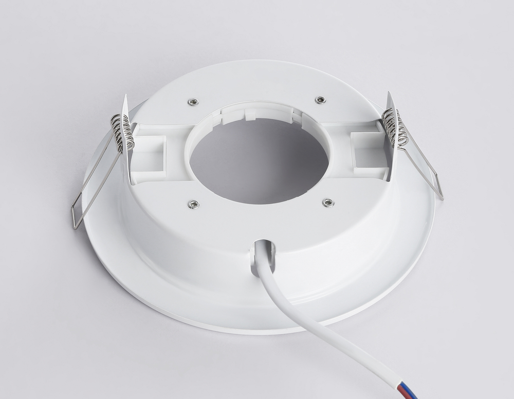 TU1501 белый GX70 max 24W